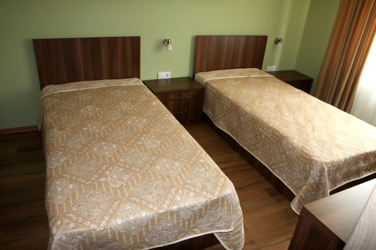Hotel Kichika Rudozem Quarto foto